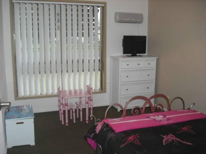 27 Moore Street, Inverell NSW 2360