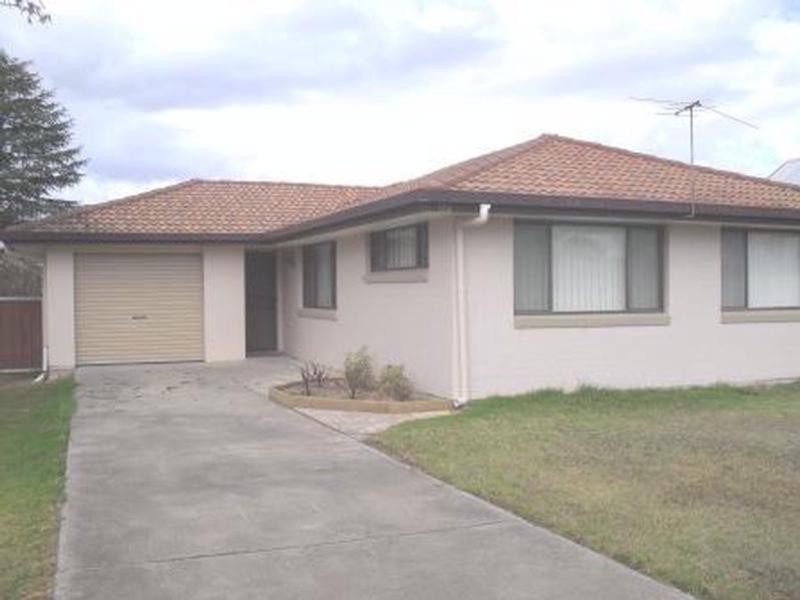 3 William Street, Inverell NSW 2360