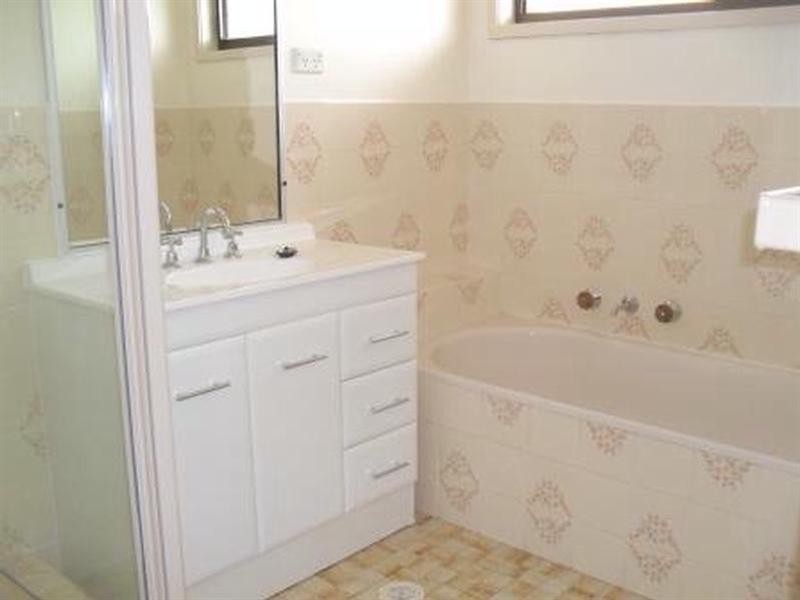 3 William Street, Inverell NSW 2360