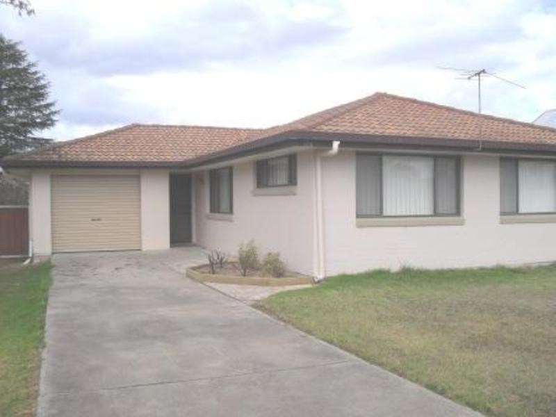 3 William Street, Inverell NSW 2360