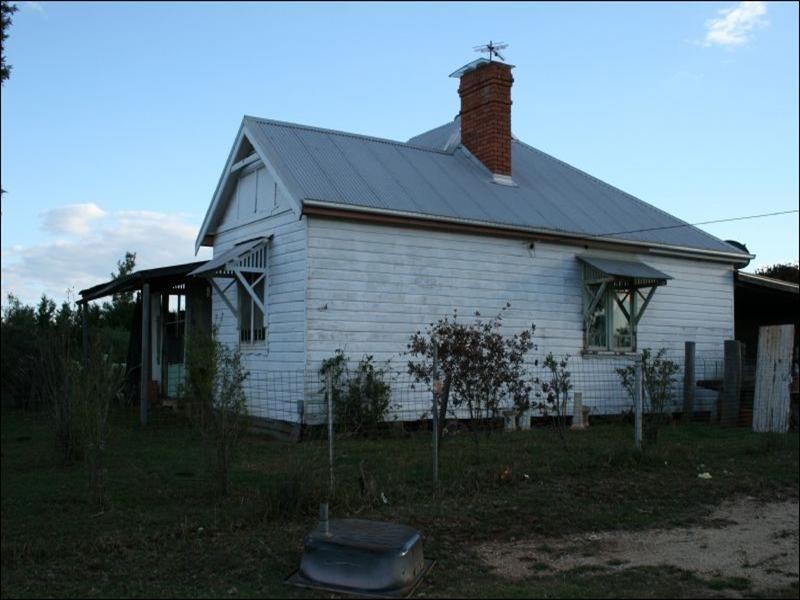 Little Plain NSW 2360