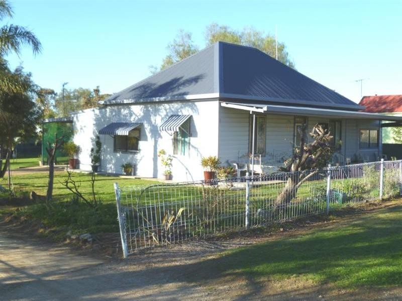 39 Gleno Street, Delungra NSW 2403