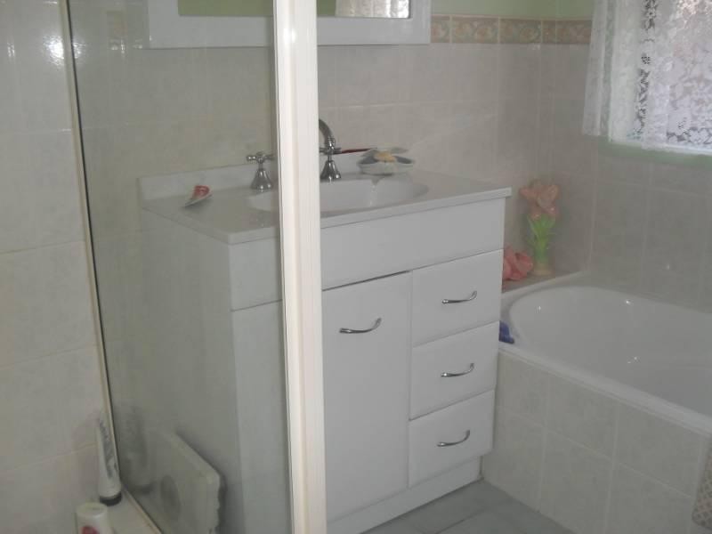 24 Angel Avenue, Inverell NSW 2360