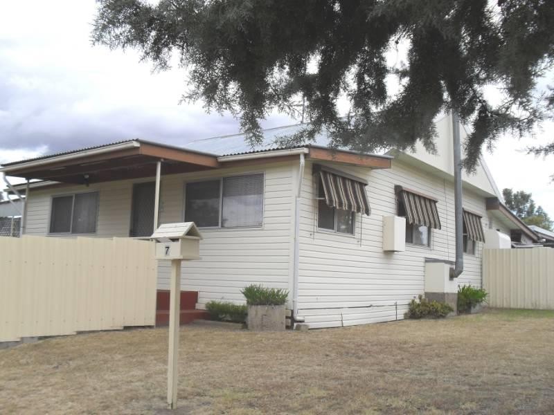 7 Martyn Street, Ashford NSW 2361