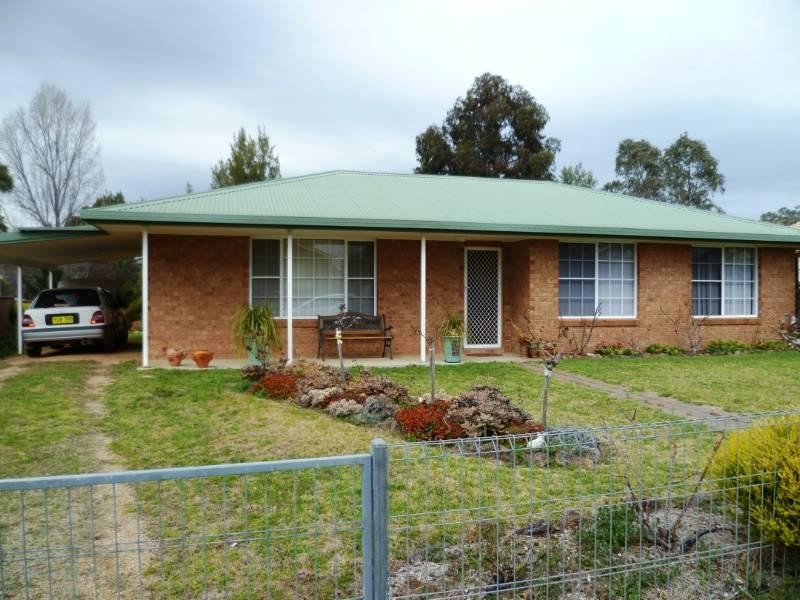 26 Angel Avenue, Inverell NSW 2360