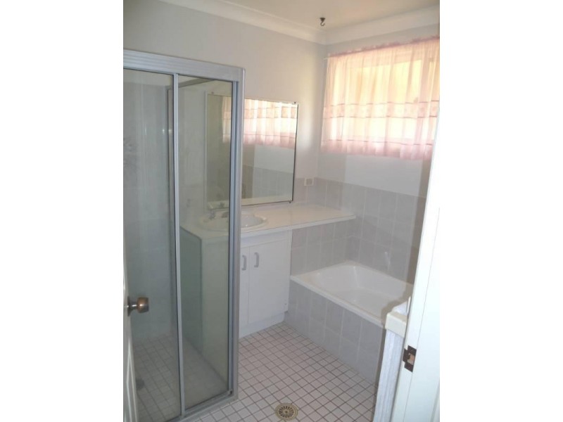 26 Angel Avenue, Inverell NSW 2360