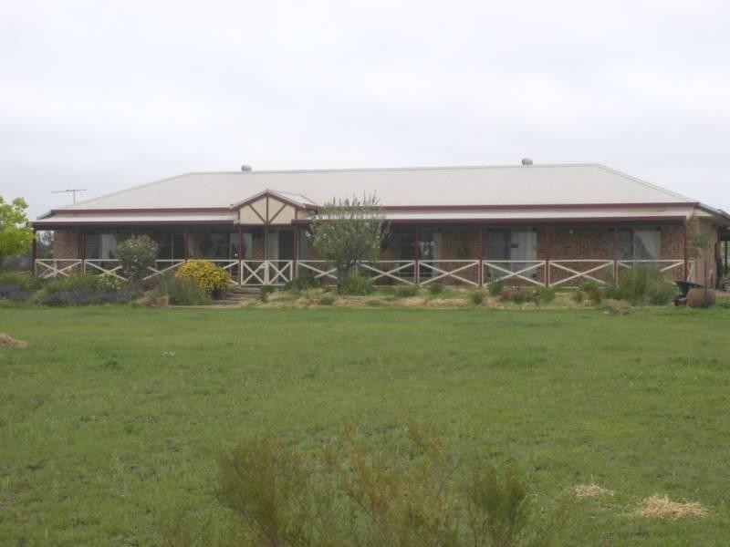 39 Brosnans Lane, Inverell NSW 2360