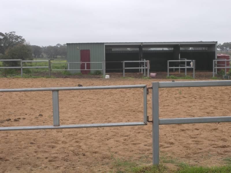 39 Brosnans Lane, Inverell NSW 2360