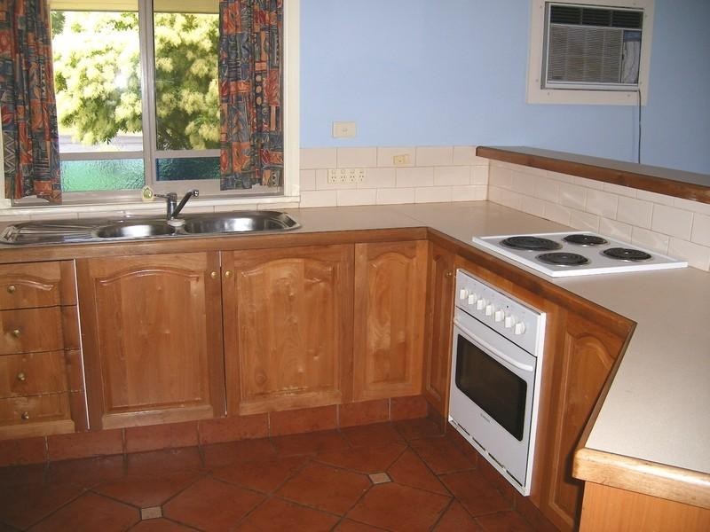 4b Libani Close, Inverell NSW 2360