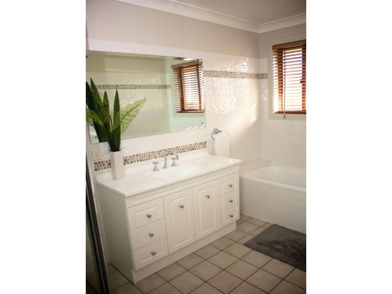 10 Coolibah Drive, Inverell NSW 2360