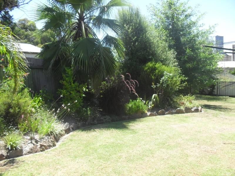 84 George Street, Inverell NSW 2360