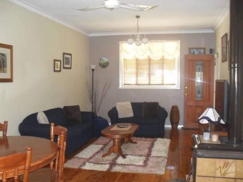 84 George Street, Inverell NSW 2360