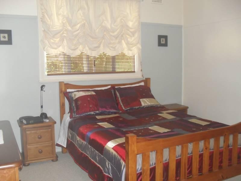 84 George Street, Inverell NSW 2360