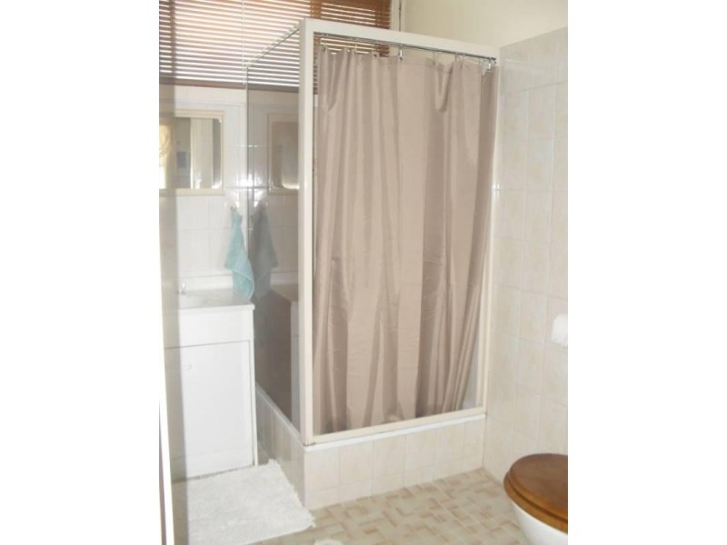 84 George Street, Inverell NSW 2360