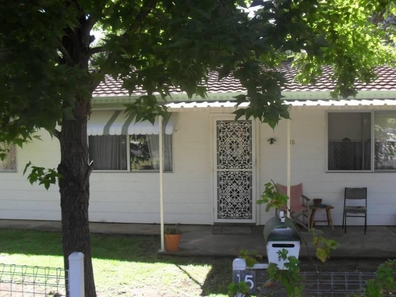 15 Moore Street, Inverell NSW 2360