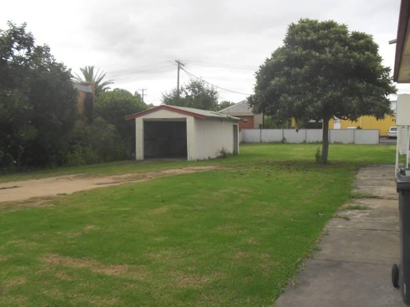 22 Oliver Street, Inverell NSW 2360