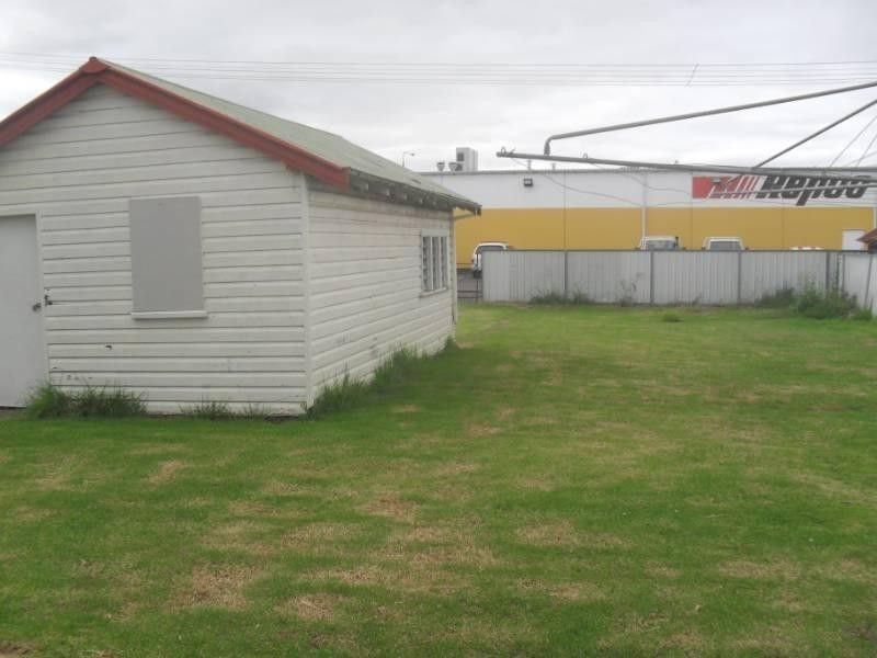 22 Oliver Street, Inverell NSW 2360