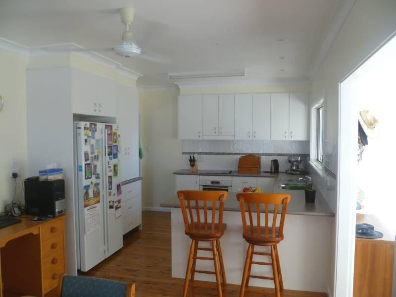 16 Carlyle Street, Inverell NSW 2360