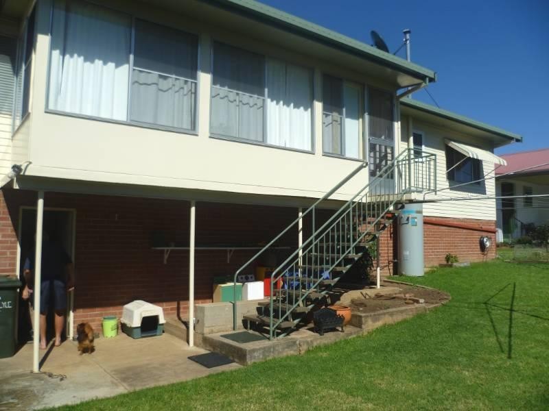 16 Carlyle Street, Inverell NSW 2360
