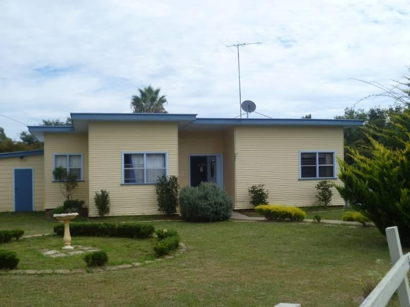 88 Wood Street, Inverell NSW 2360