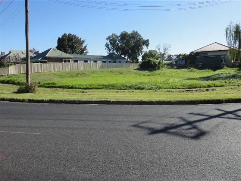 Cnr Henderson and Campbell Streets, Inverell NSW 2360