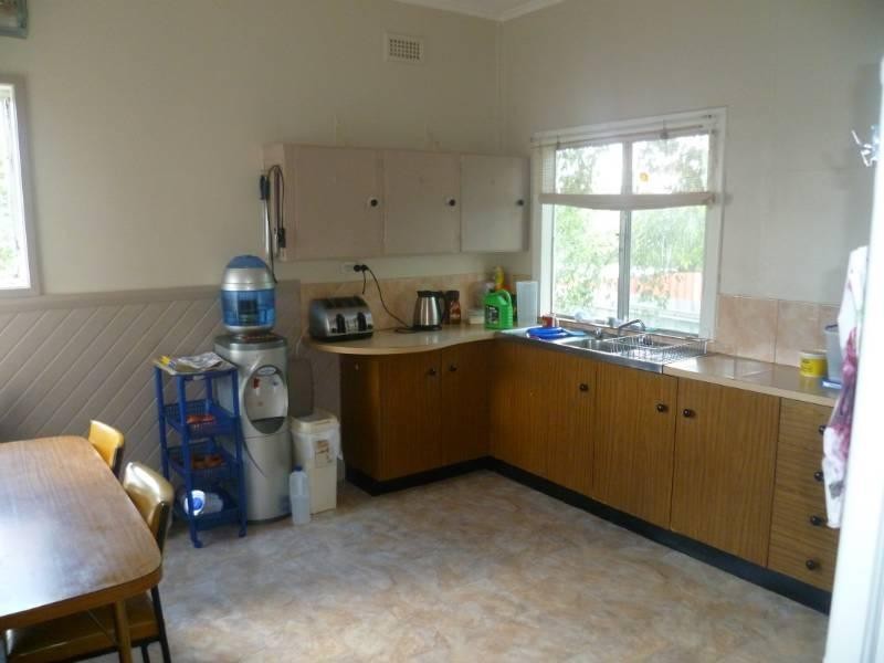 27 King Street, Inverell NSW 2360