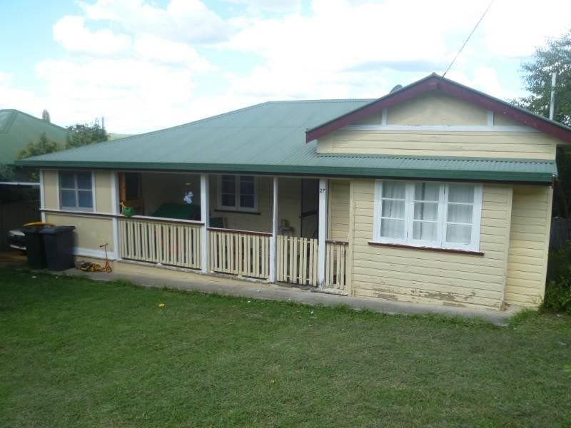 27 King Street, Inverell NSW 2360