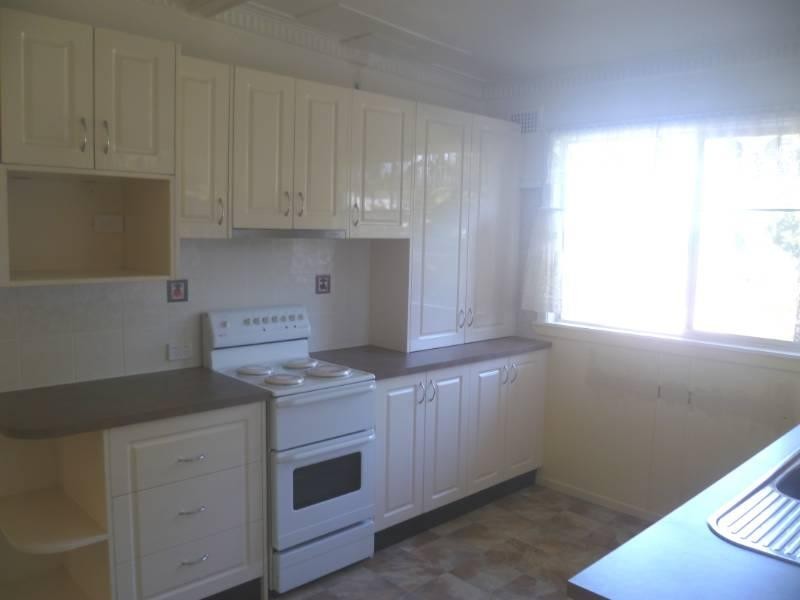 42 Lang Street, Inverell NSW 2360