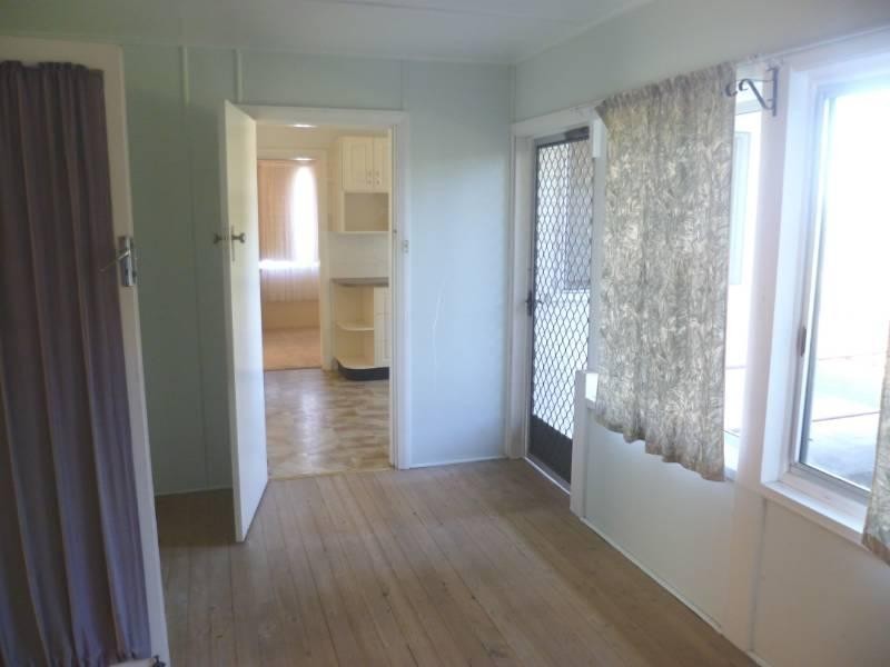 42 Lang Street, Inverell NSW 2360
