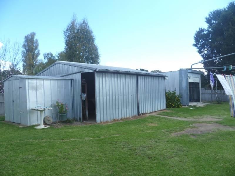 86 Granville Street, Inverell NSW 2360