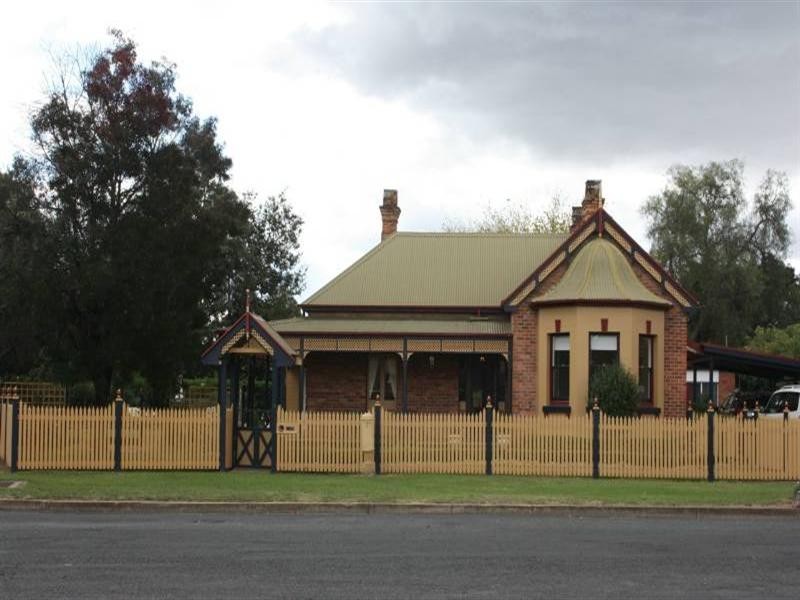 32 Brae Street, Inverell NSW 2360