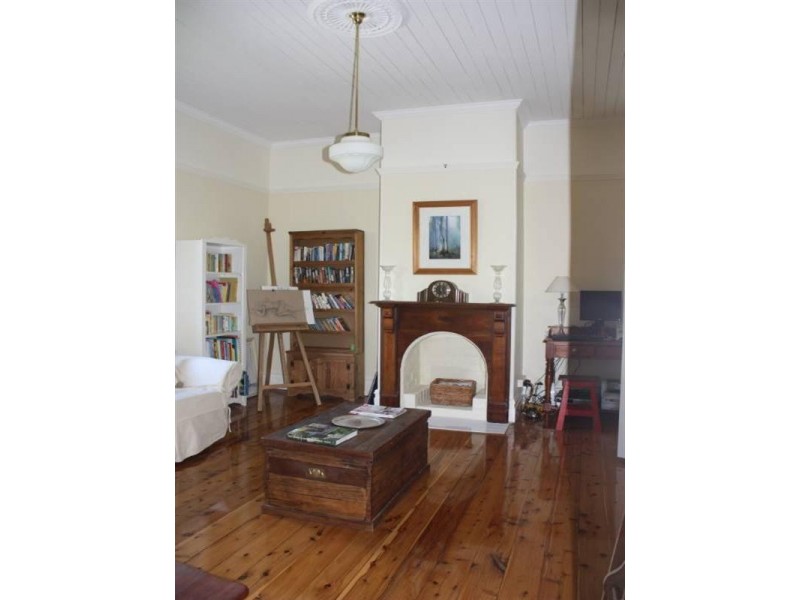 32 Brae Street, Inverell NSW 2360