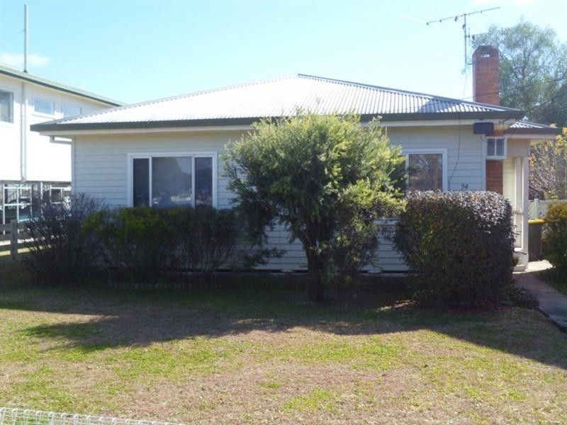 94 Evans Street, Inverell NSW 2360