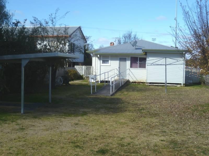 94 Evans Street, Inverell NSW 2360