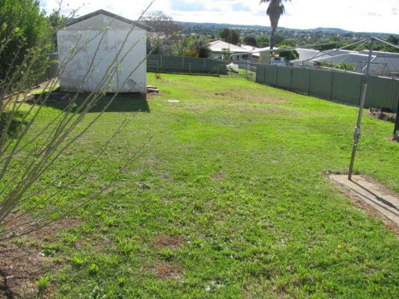 86 Moore Street, Inverell NSW 2360
