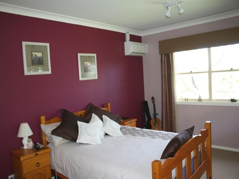 Nullamanna NSW 2360