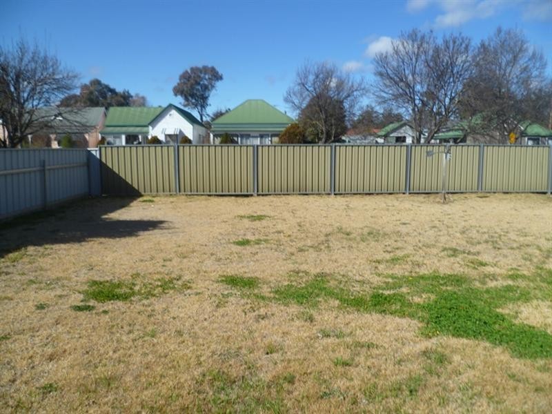 90 Lawrence Street, Inverell NSW 2360