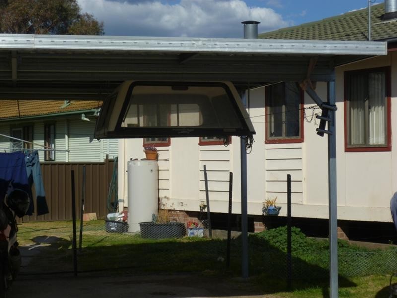 18 Cunningham Place, Inverell NSW 2360