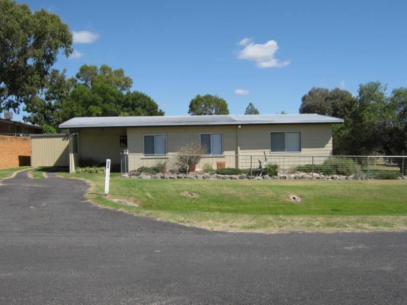 19 Frome Steet, Ashford NSW 2361