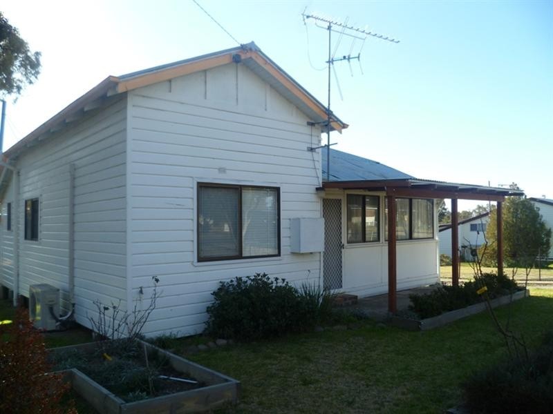 7 Bukkulla Street, Ashford NSW 2361