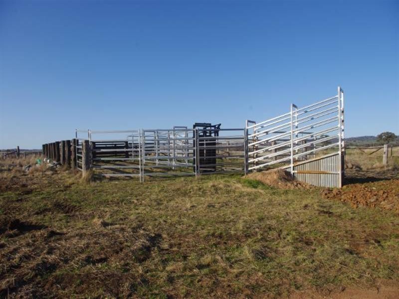 1027 Woodstock Road, Inverell NSW 2360