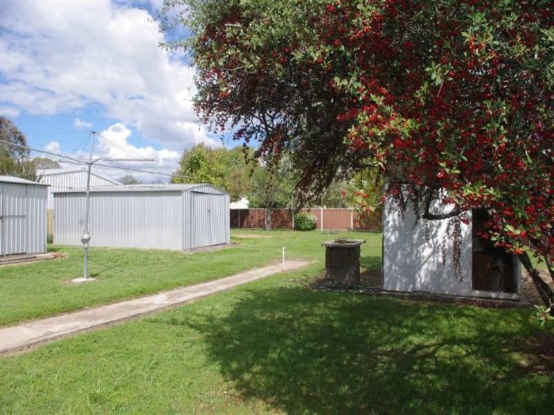 61 Henderson Street, Inverell NSW 2360