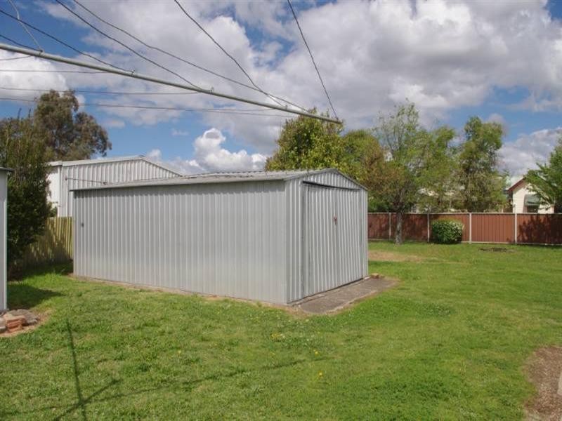 61 Henderson Street, Inverell NSW 2360