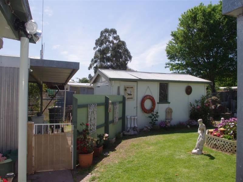79 Chester Street, Inverell NSW 2360