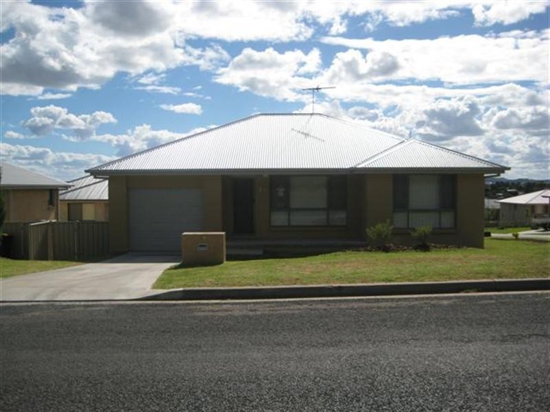 18 Lake Inverell Drive, Inverell NSW 2360