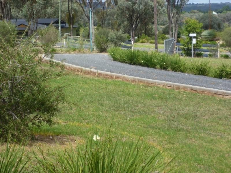 90 Wolbah Close, Inverell NSW 2360