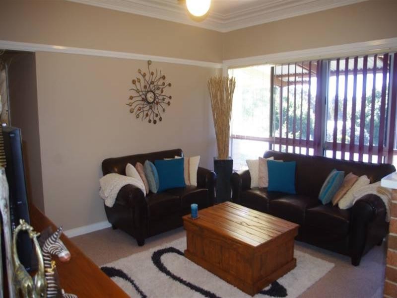 63 Prince Street, Inverell NSW 2360