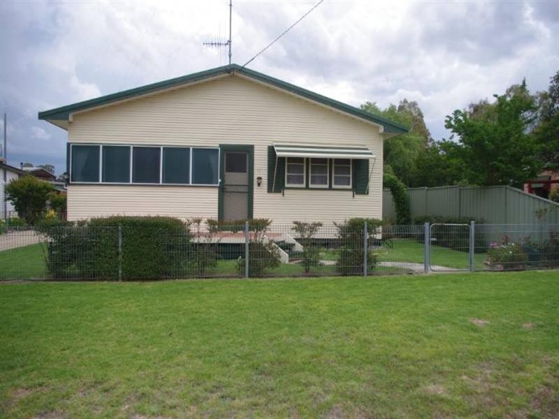 17 Frazer Street, Ashford NSW 2361