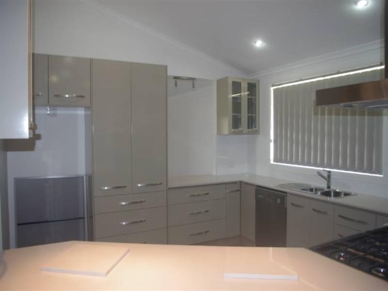 19 Kingfisher Drive, Inverell NSW 2360