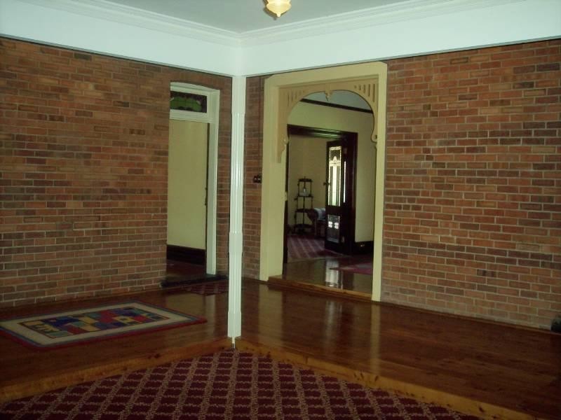 24 High Street, Inverell NSW 2360